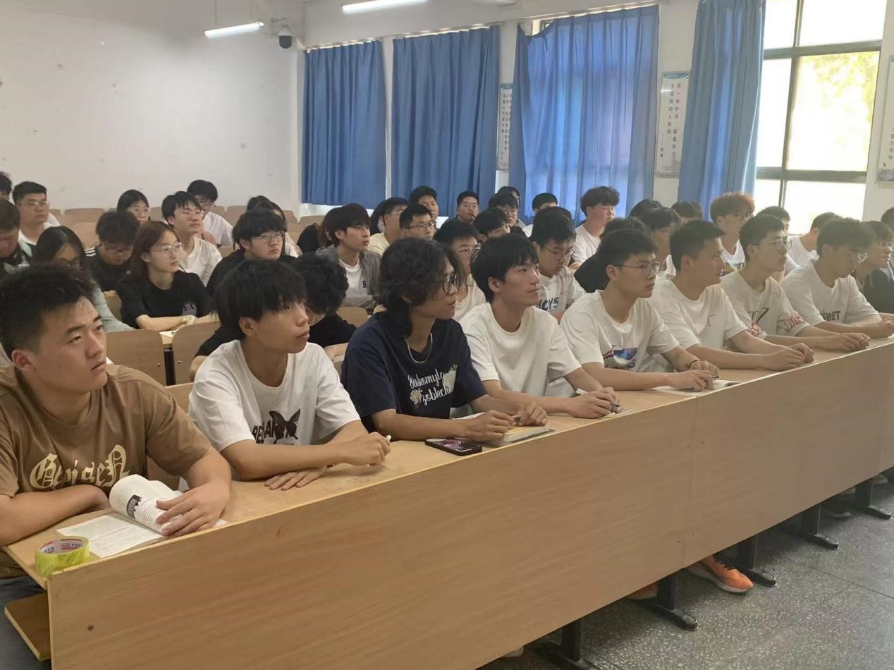 图片4.jpg 图片4.jpg